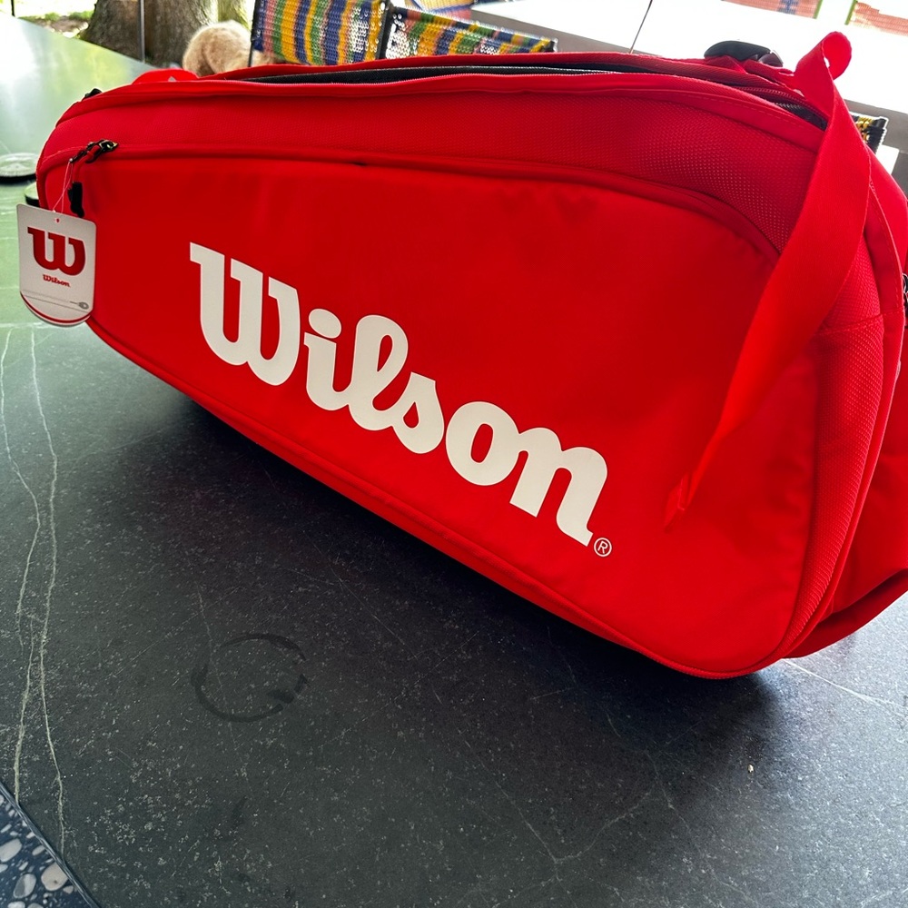 Wilson Super Tour 9 Pack Tennis Bag Red